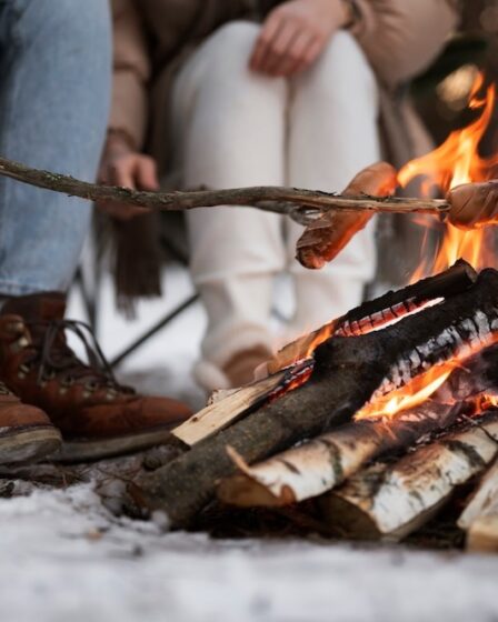 impreza plenerowa w zimie - ognisko