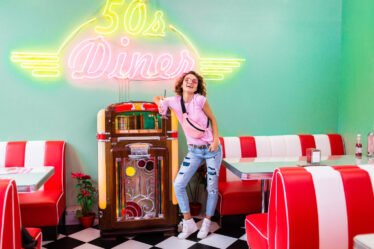 Kolory, neony, zabawa