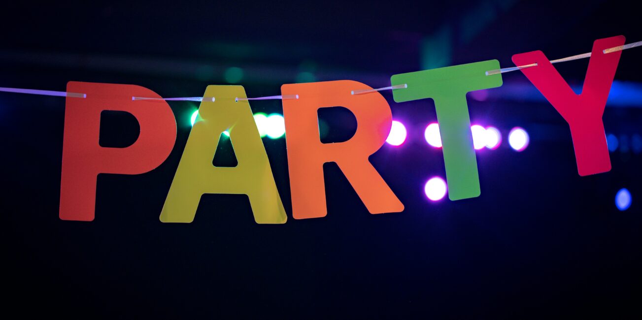 kolorowy-napis-party