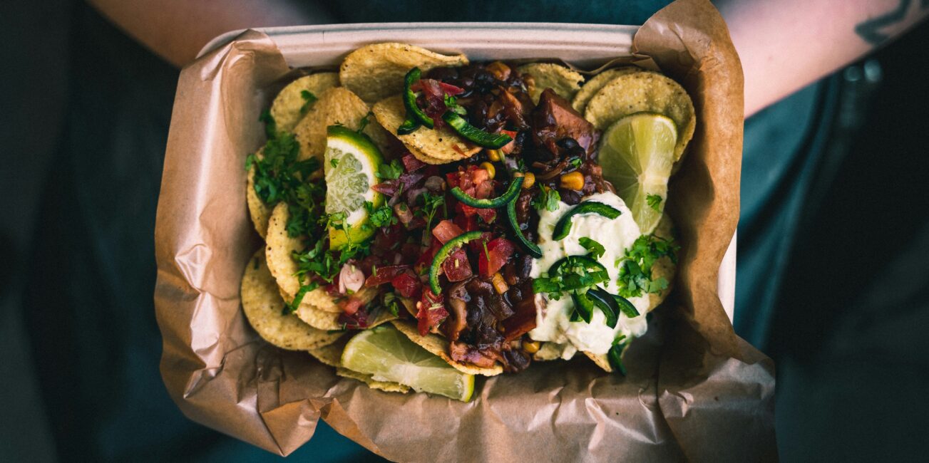 chipsy z limonką i dodatkami